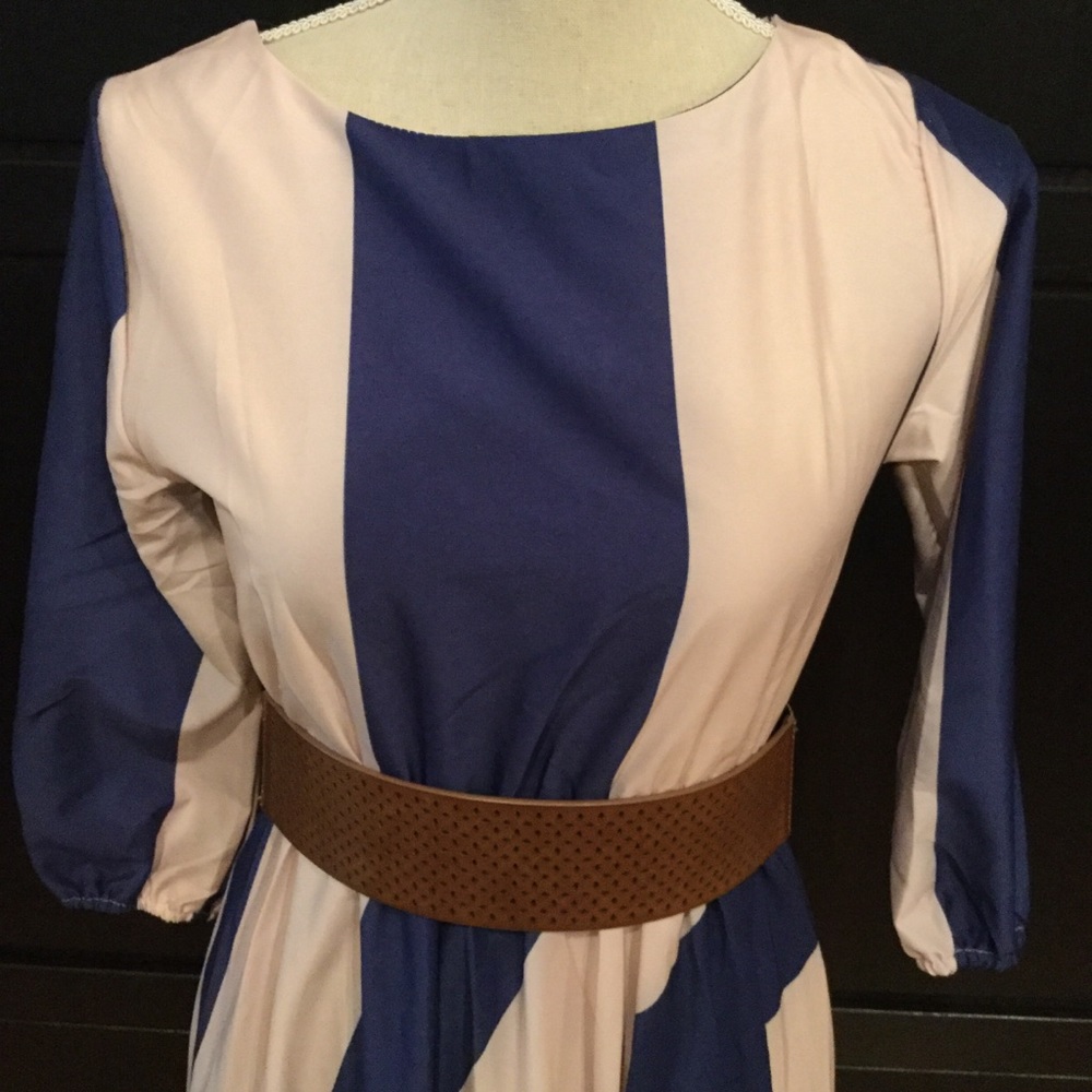 ✨HOST PICK!✨ Blue and Blush dress 💙💗 - Picture 2 of 4